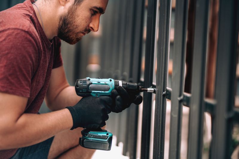 Metal Fence Construction in South Houston, TX