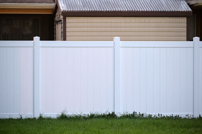 Vinyl Fence Replacement in St Louis, MO